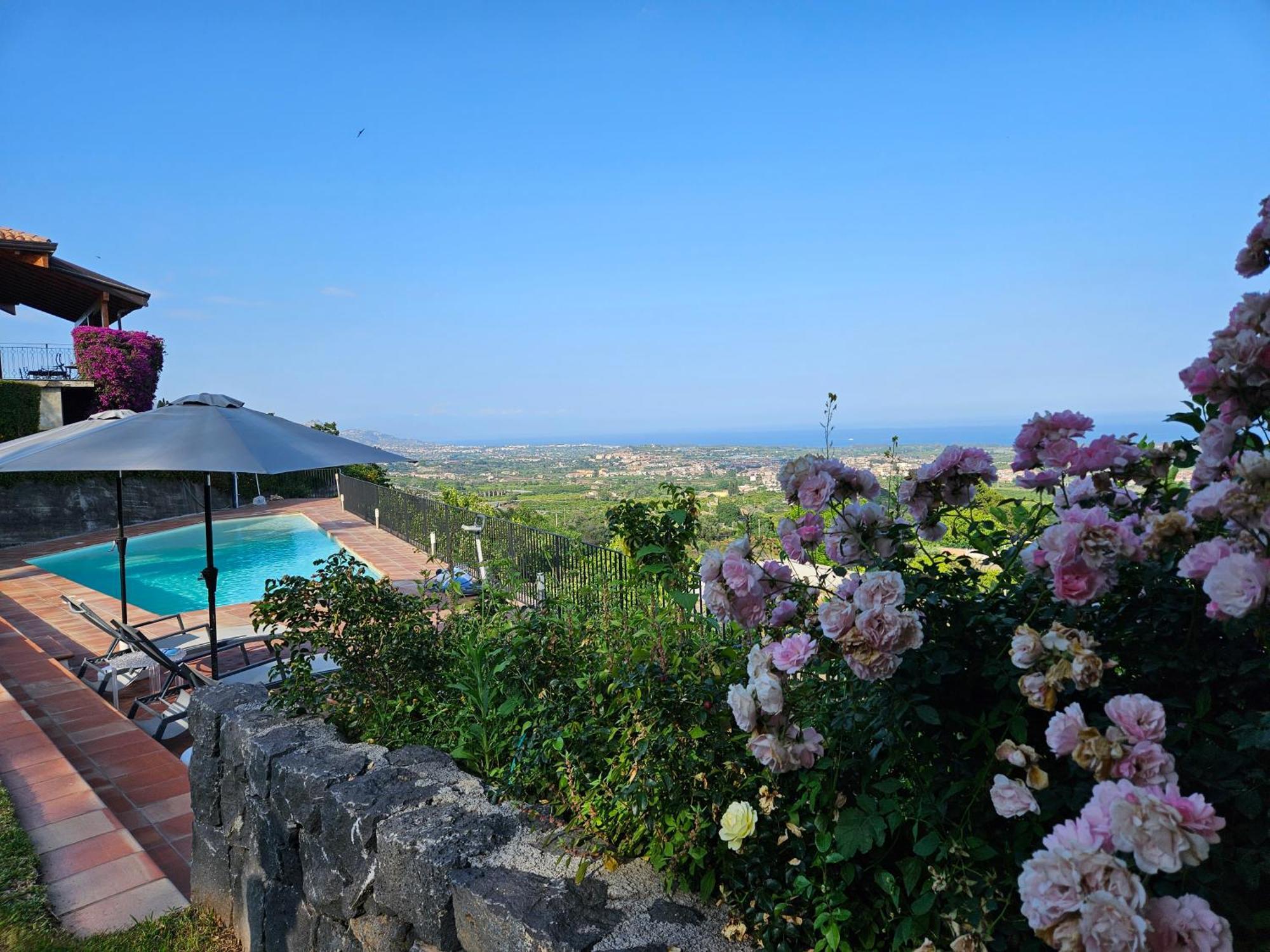 Open Land Holiday House Villa Fiumefreddo di Sicilia Luaran gambar